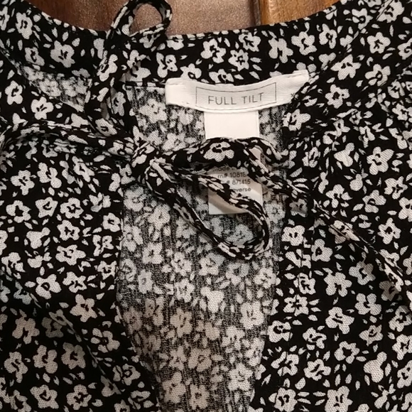 Brand new Full Tilt Top - Picture 2 of 2